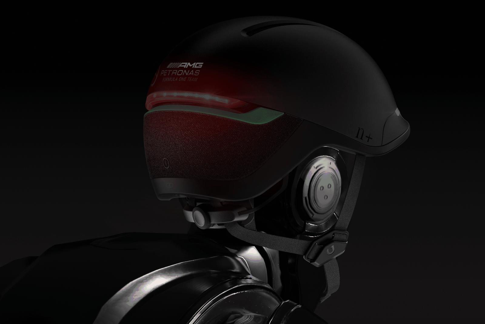 Brake light on the Mercedes-AMG F1 Team Smart eBike Helmet