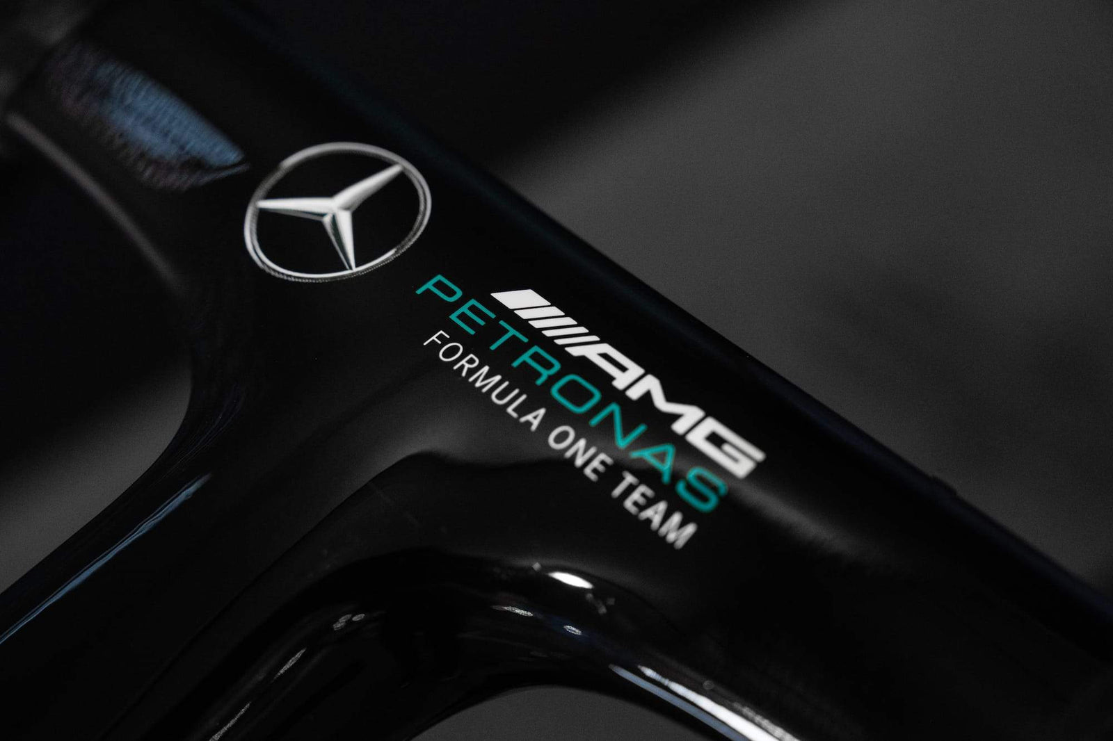 Mercedes-AMG PETRONAS F1® Team V12 Road Edition